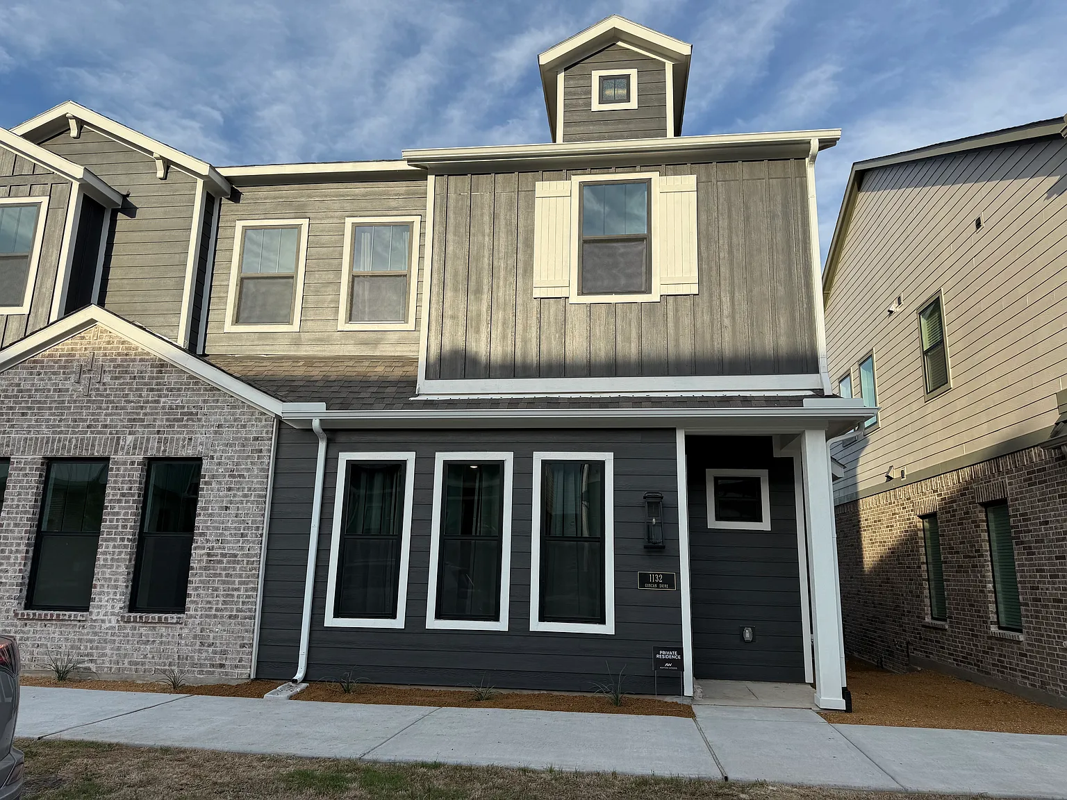 3 bed, 2.5 bath, 1478 sqft, $2,595 — Photo 2