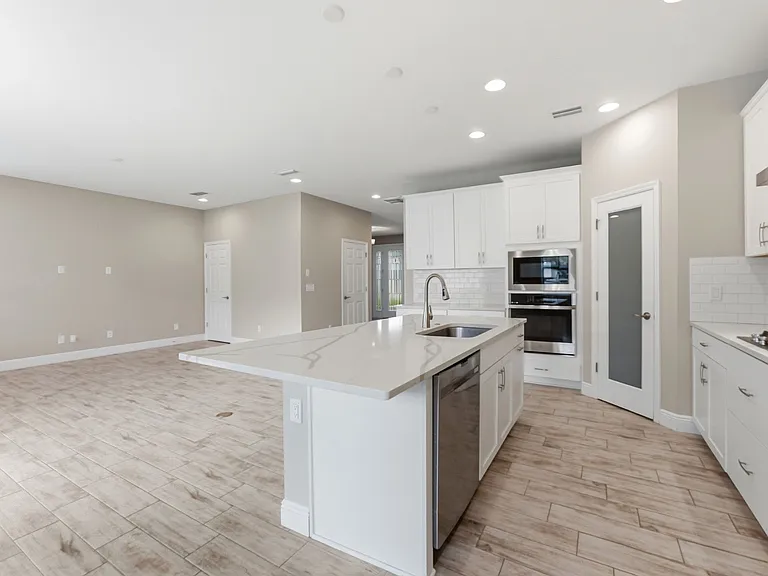 3940 Maurice Ave — Photo 10