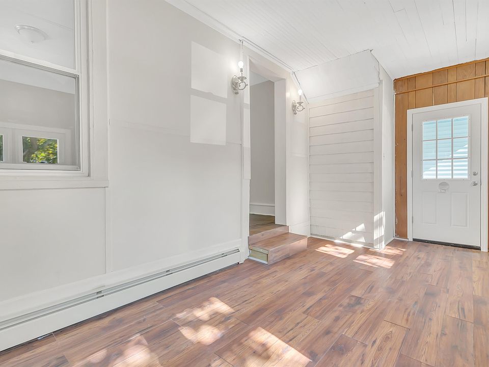 1st image of 21 N Laclede Pl APT 1