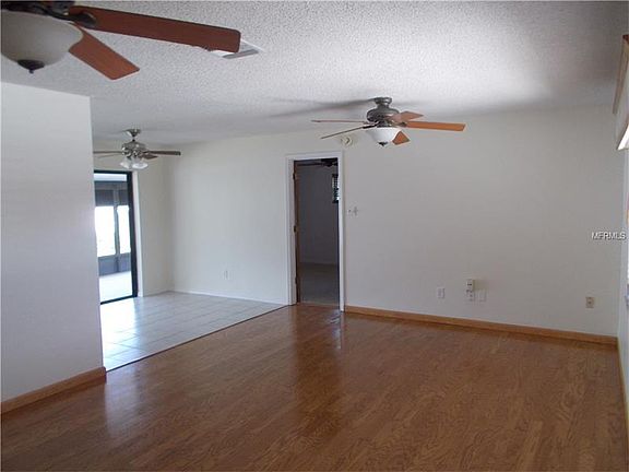 3rd image of 4243 Cobble Stone Ct