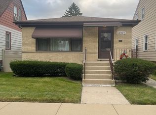9617 1/2 S Albany Ave, Evergreen Park, IL