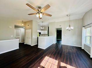 3087 Falling Waters Ln, Lindenhurst, IL 60046