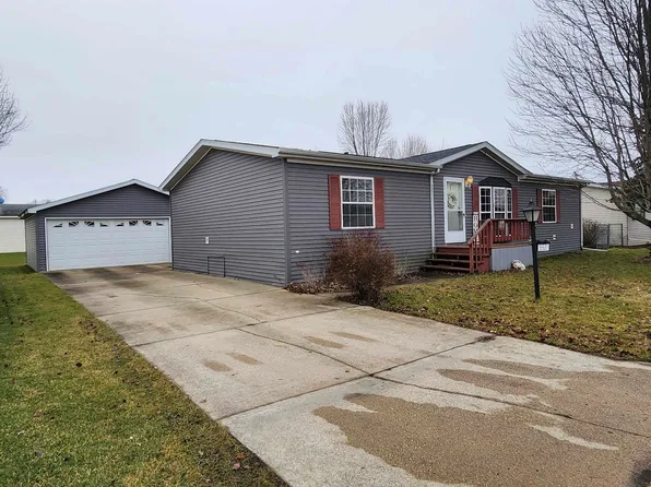 5521 Cypress Ln, Machesney Park, IL 61115