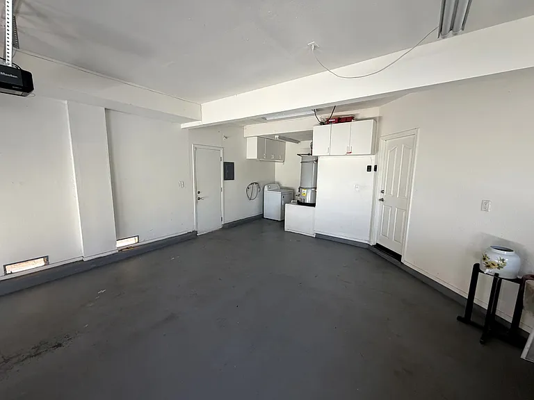 1537 Oyster Bay Ct — Photo 9