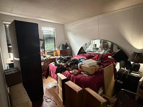 4th image of 14 Grace St