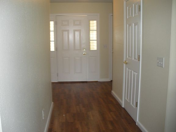 3rd image of 27721 Schriber St