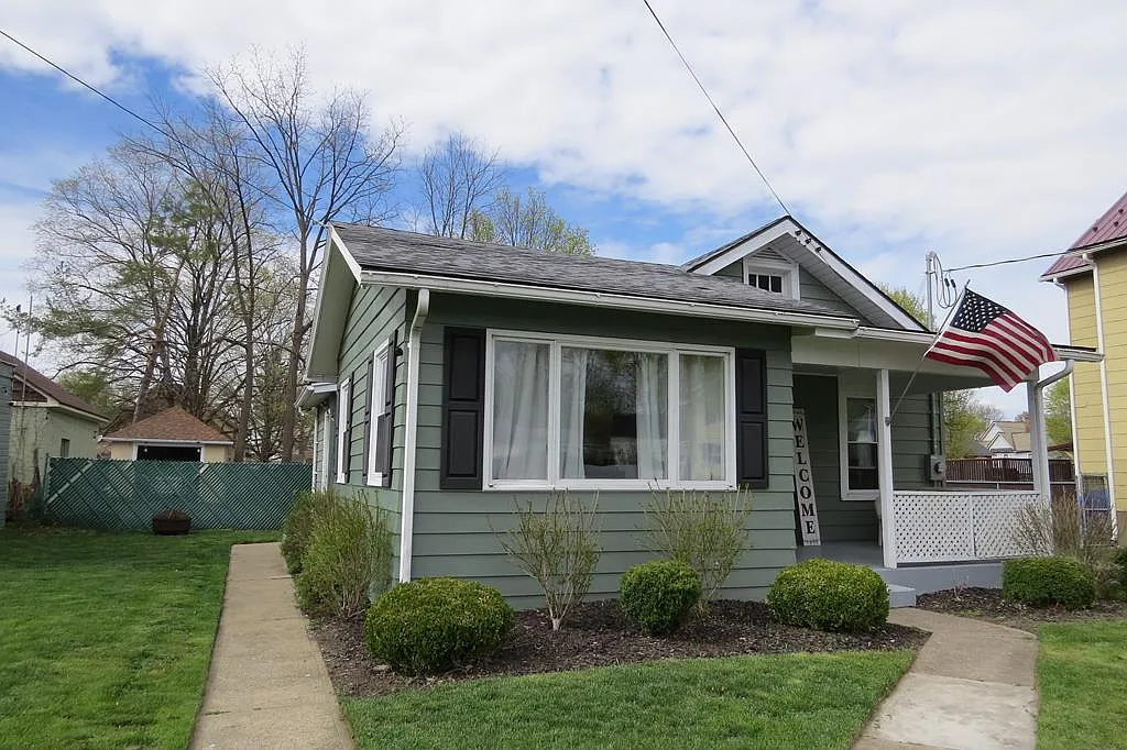 238 Crete Ave photo 1