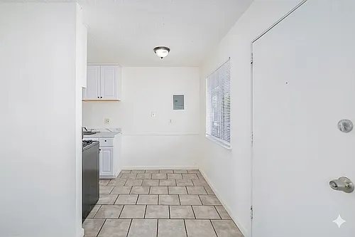 Plaza Estates Photo 1