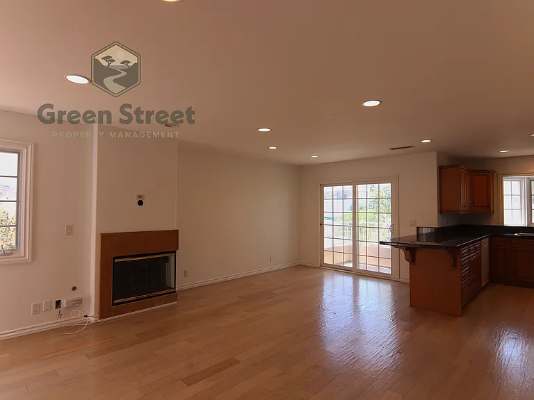 4085 Honeycutt St #1 — Photo 3
