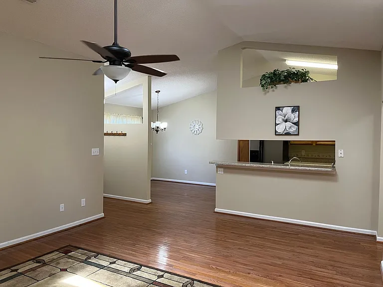 810 Wildview Way — Photo 3