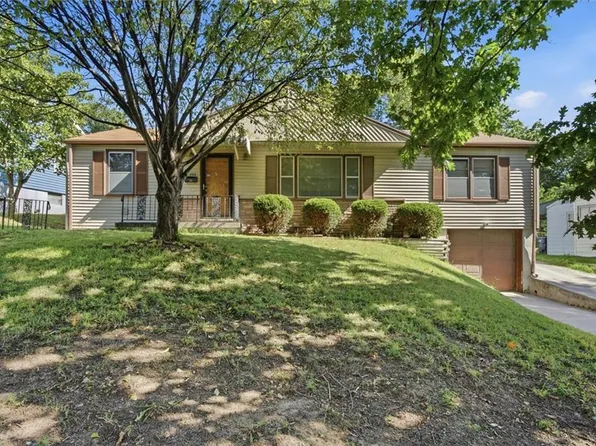 3914 Sunrise Dr, Kansas City, MO 64123