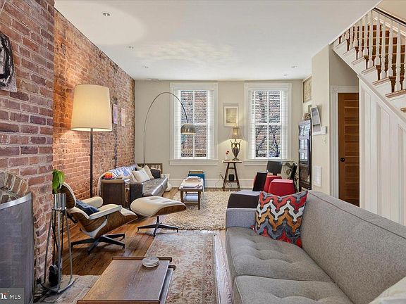 5th image of 116 11th St NE