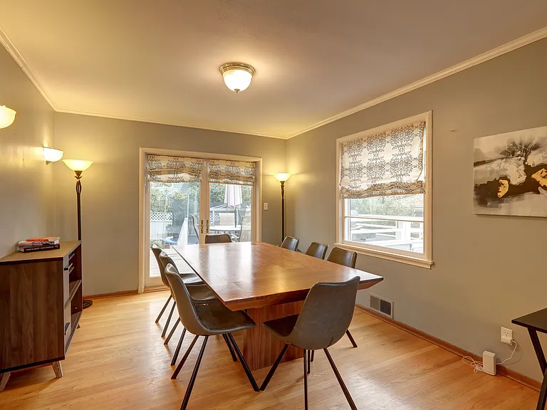 5822 Ann Arbor Ave NE — Photo 5