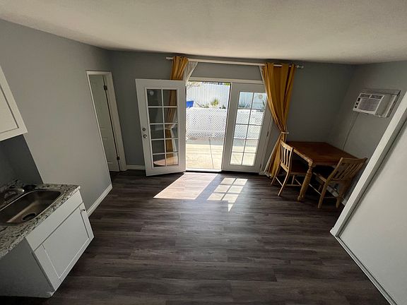 3rd image of 2188 Carlton Pl