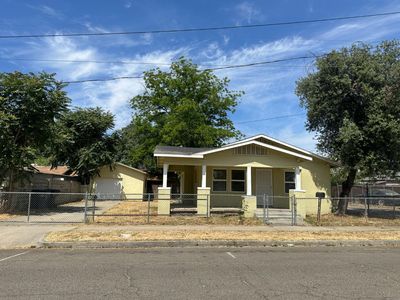 619 N Thesta St, Fresno, CA, 93701