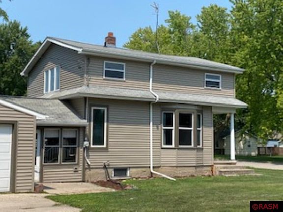 3rd image of 300 Douglas Ave