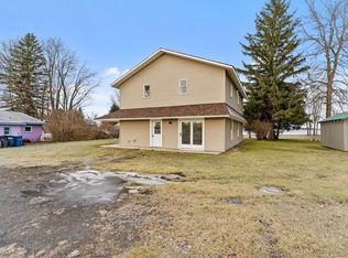 67 Senesac Pl, Isle La Motte, VT 05463