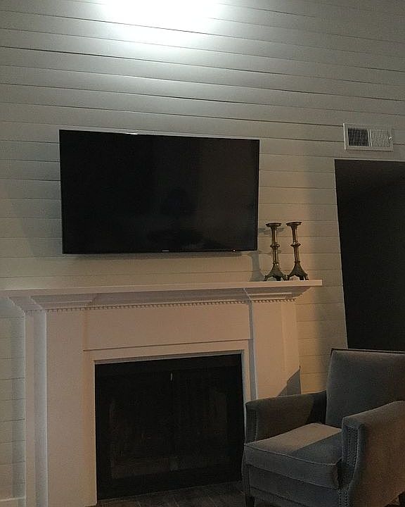 1st image of 1860 White Oak Dr APT 328