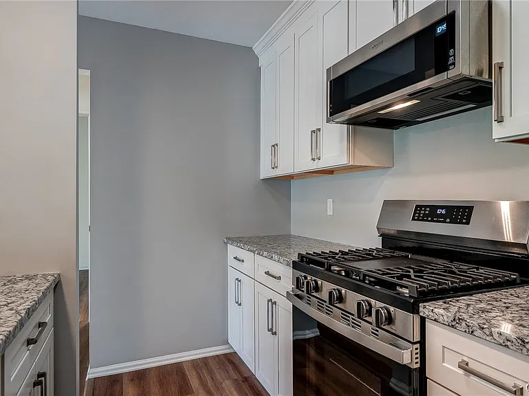 2404 Pipers Ct — Photo 27