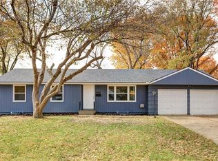 9806 Cambridge Ave, Kansas City, MO 64134