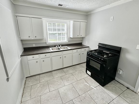 5th image of 1284 Poppen Dr
