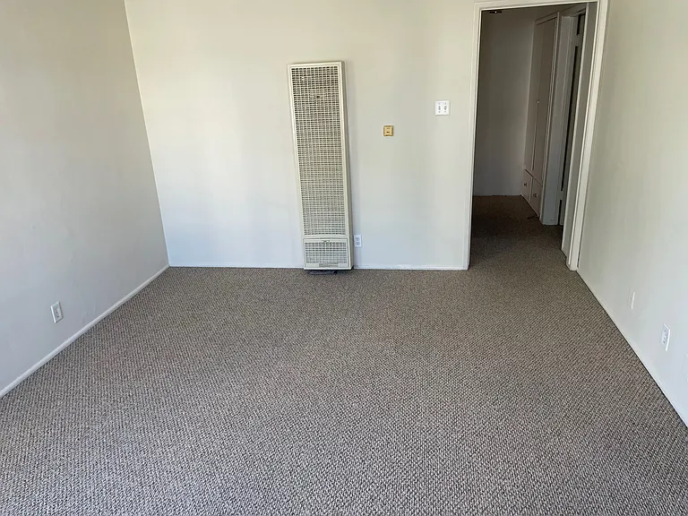 Westwood Apartments — Photo 30
