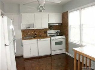805 Bryant Ave, New Hyde Park, NY