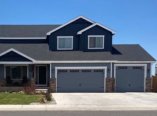 1932 Plateau St, Laramie, WY 82070