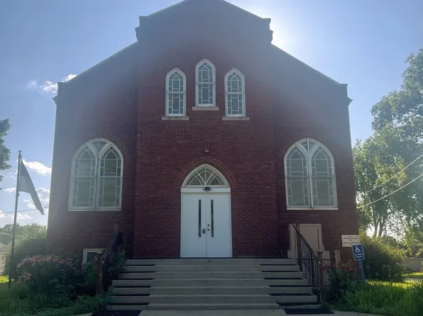 201 S College St, Lincoln, IL 62656