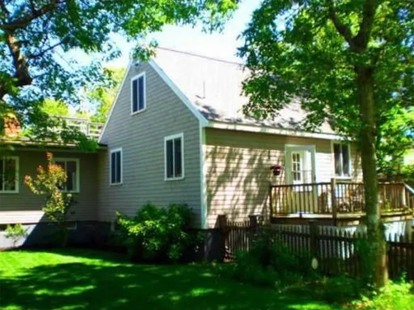 51 Menotomy Rd, Plymouth, MA 02360