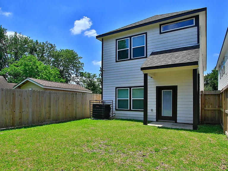 4337 Faulkner St — Photo 34