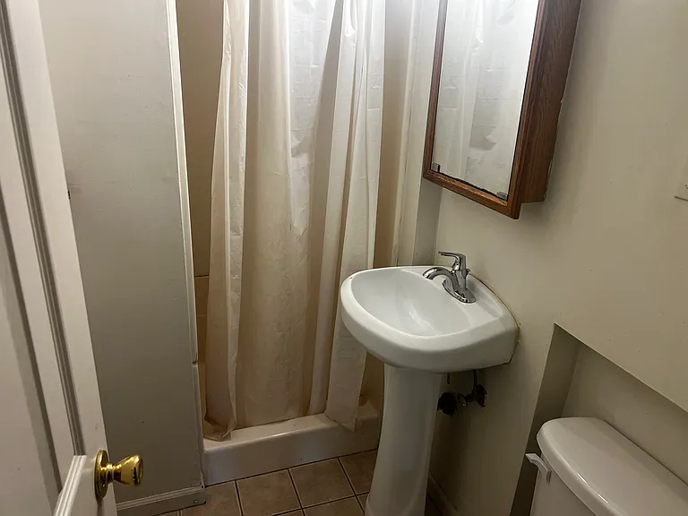 17 S Maple Ave #4 — Photo 9