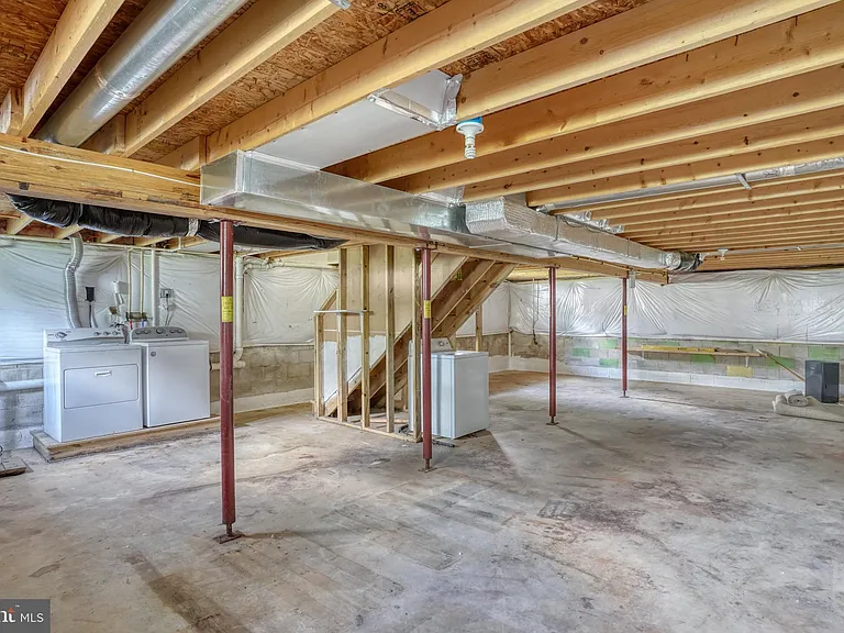 203 Hamilton St — Photo 18