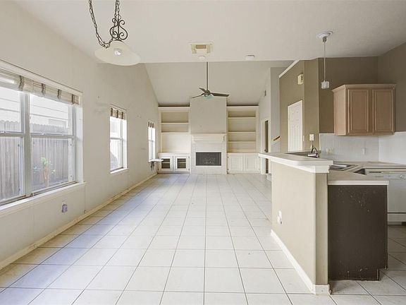 3rd image of 4715 Cashel Cir