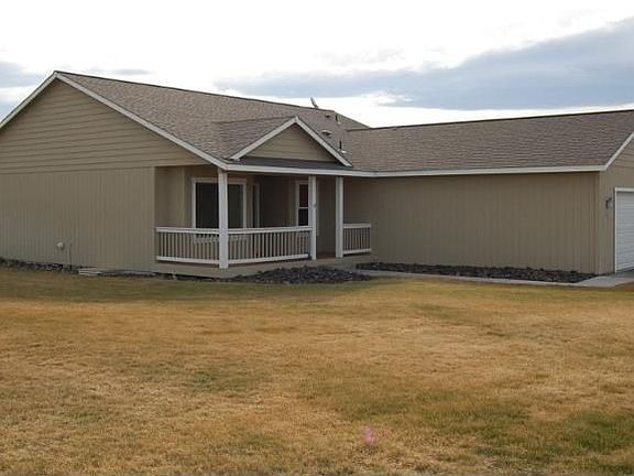 2nd image of 884 Desert Aire Dr SW