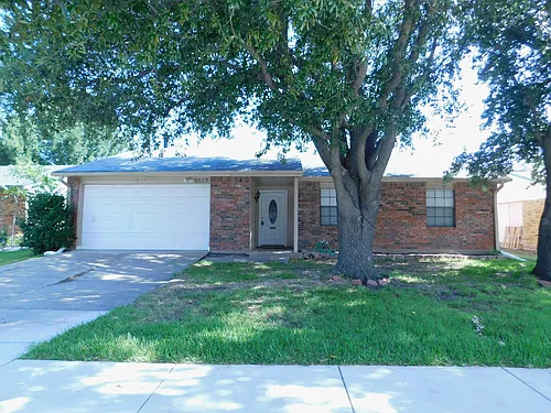 5529 Gates Dr Photo 1