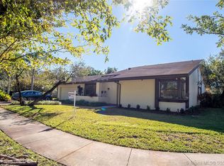 11410 SW 104th St, Miami, FL 33176