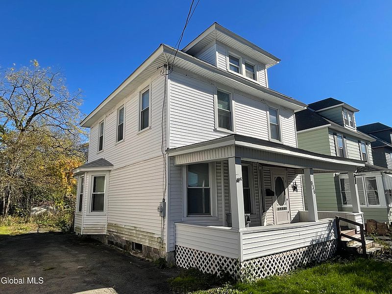 3rd image of 936 Livingston Avenue