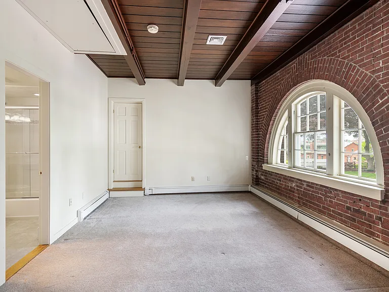 33 Power St — Photo 15