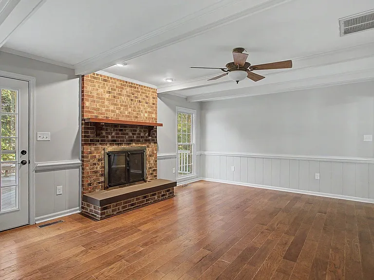 128 Stone Lake Ct — Photo 5