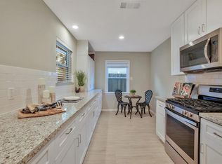 5511 Saxon Dr, Houston, TX 77092