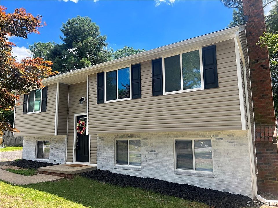 1st image of 5204 Hallmark Cir