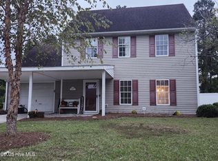 2408 Bradford St, Morehead City, NC 28557