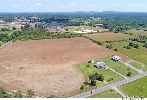 2nd image of 1065 County Road 558