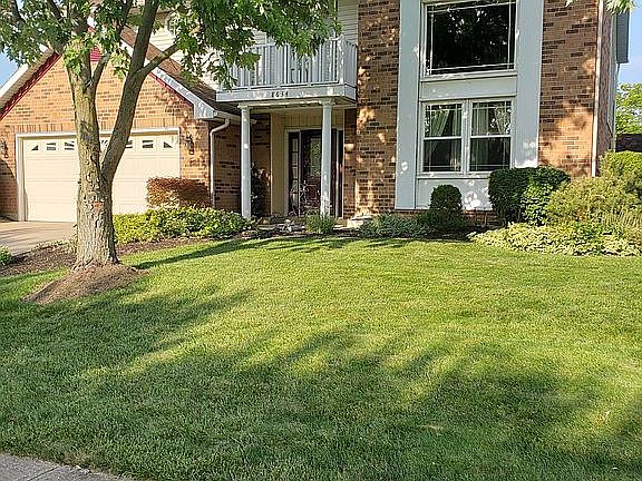 2nd image of 8634 Deer Haven St