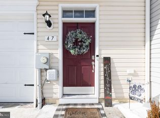 47 Landis Ct, Falling Waters, WV 25419