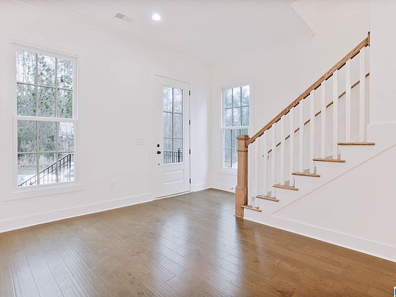 3rd image of 480 Preserve Pkwy
