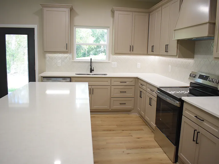 2713 Sullivan Dr — Photo 35