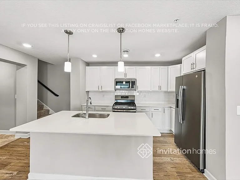 10948 Yalta St #B — Photo 7