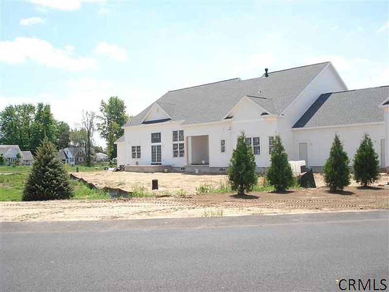 5th image of 1 MULBERRY Court